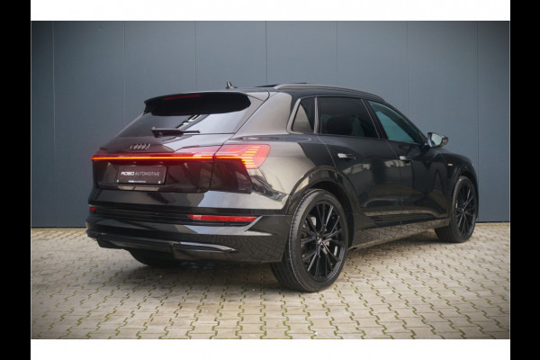 Audi e-tron e-tron 55 quattro Pro Line 95 kWh | Panoramadak | Bang & Olufsen | Stoelverwarming | Head-Up Display | 360 Camera | Matrix LED | Luchtvering | Memory Seat | Keyless | Elektrisch Verstelbare Stoelen | B&O