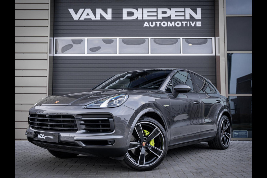 Porsche Cayenne Coupé 3.0 E-Hybrid - Sport Chrono l Panorama l Achter As Best. l Luchtvering l 22'' l Sfeerverl.