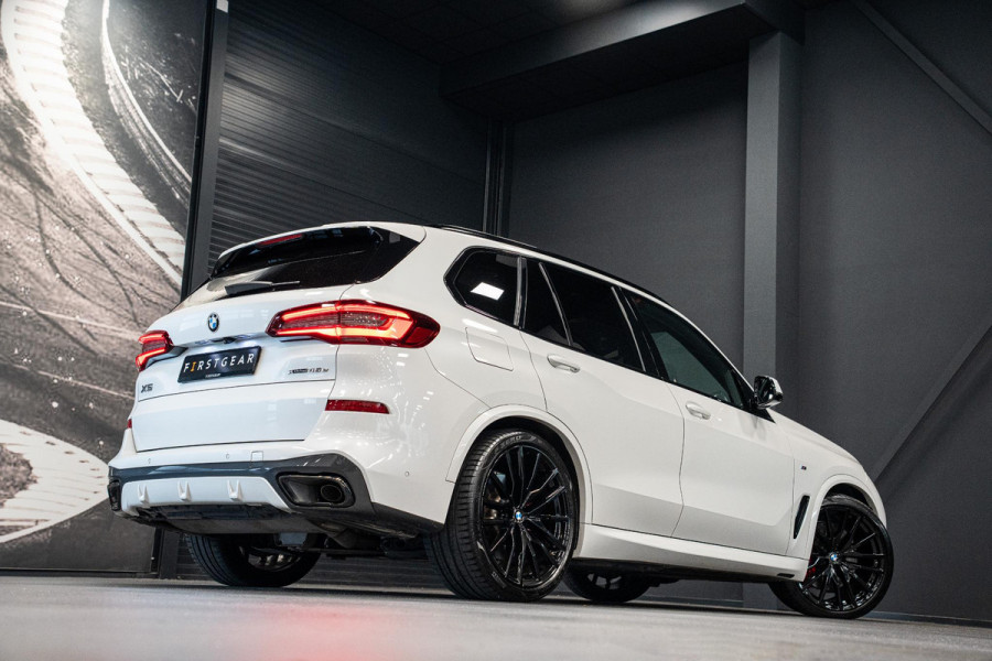 BMW X5 xDrive45e High Executive *M-Sport / Achteras-besturing / Panorama / Harman-Kardon / HUD / Stoelventilatie*