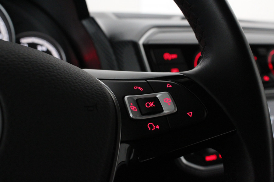 Volkswagen up! 1.0 Stoelverwarming/All season banden