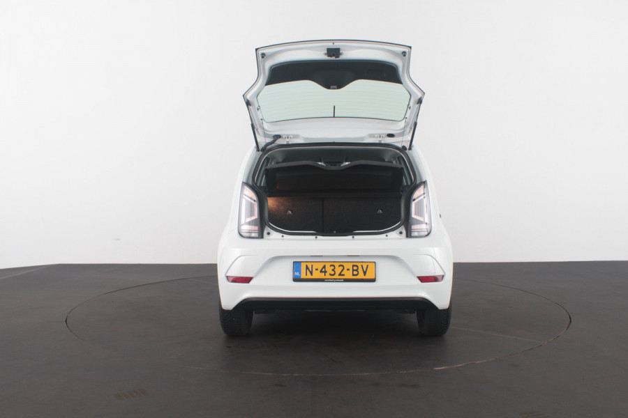 Volkswagen up! 1.0 Stoelverwarming/All season banden