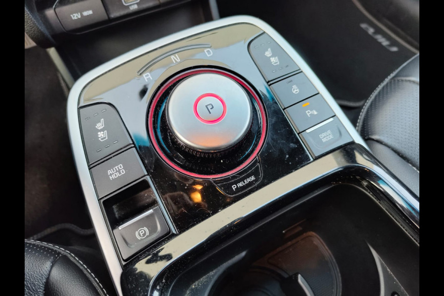 Kia e-Niro ExecutiveLine 64kWh SOH 100% Trekhaak Leder Warmtepomp Adap.Cruise Elek.Stoel+Memory JBL®-Audio Pdc Navi Ecc Camera Apple Carpla Stoelverwarming+Koeling Stuurverwarming Lmv Privacy Glas DAB Vess Lane Assist Blind Spot 1e Eigenaar Origineel Nederlandse Auto