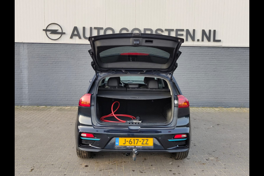 Kia e-Niro ExecutiveLine 64kWh SOH 100% Trekhaak Leder Warmtepomp Adap.Cruise Elek.Stoel+Memory JBL®-Audio Pdc Navi Ecc Camera Apple Carpla Stoelverwarming+Koeling Stuurverwarming Lmv Privacy Glas DAB Vess Lane Assist Blind Spot 1e Eigenaar Origineel Nederlandse Auto