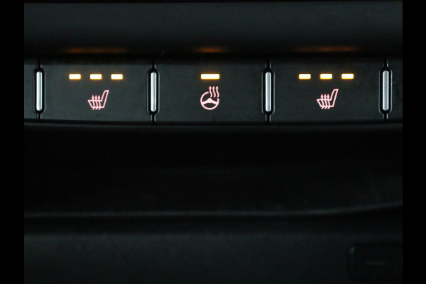 Kia ProCeed 1.6 T-GDI GT | 204pk | Panoramadak | Leder/Alcantara | Stoel & stuurverwarming | Trekhaak | Adaptive cruise | JBL Sound | Carplay | Camera | Navigatie | Full LED | Keyless | Achterbankverwarming