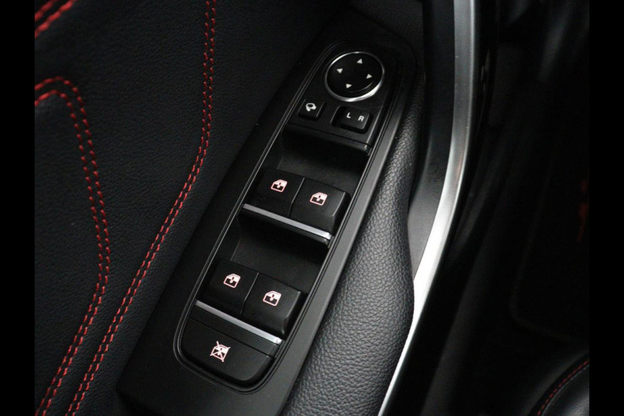 Kia ProCeed 1.6 T-GDI GT | 204pk | Panoramadak | Leder/Alcantara | Stoel & stuurverwarming | Trekhaak | Adaptive cruise | JBL Sound | Carplay | Camera | Navigatie | Full LED | Keyless | Achterbankverwarming