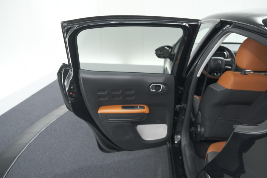 Citroën C3 PureTech 110 S&S Shine | Trekhaak | Parkeersensoren | Navigatie | Apple Carplay