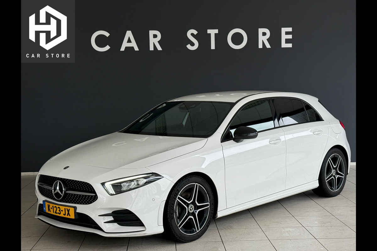 Mercedes-Benz A-Klasse 180 AMG Night Navi|Sfeer|Stoelverwarming|Dealer Onderhouden