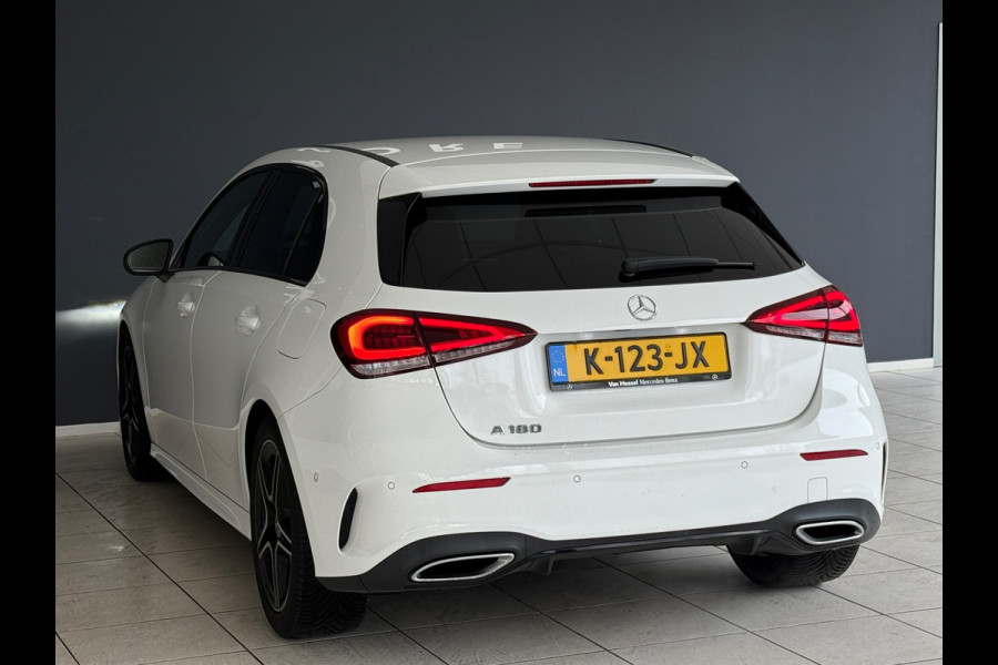 Mercedes-Benz A-Klasse 180 AMG Night Navi|Sfeer|Stoelverwarming|Dealer Onderhouden