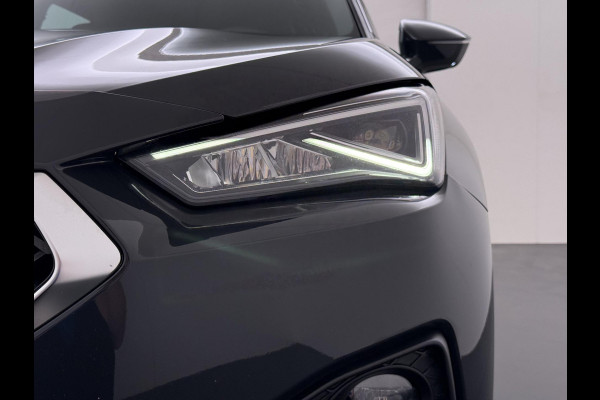 Seat Tarraco 1.4 TSI e-Hybrid PHEV Xperience Business Intense ELEK. ACHTERKLEP| DODE HOEK SENSOR| STOEL+ STUUR VERWARMING| 360 CAMERA | ACHTERBANK VERWARMD| CARPLAY| RIJKLAARPRIJS INCL. 12 MND BOVAG GARANTIE