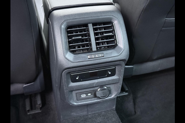 Seat Tarraco 1.4 TSI e-Hybrid PHEV Xperience Business Intense ELEK. ACHTERKLEP| DODE HOEK SENSOR| STOEL+ STUUR VERWARMING| 360 CAMERA | ACHTERBANK VERWARMD| CARPLAY| RIJKLAARPRIJS INCL. 12 MND BOVAG GARANTIE