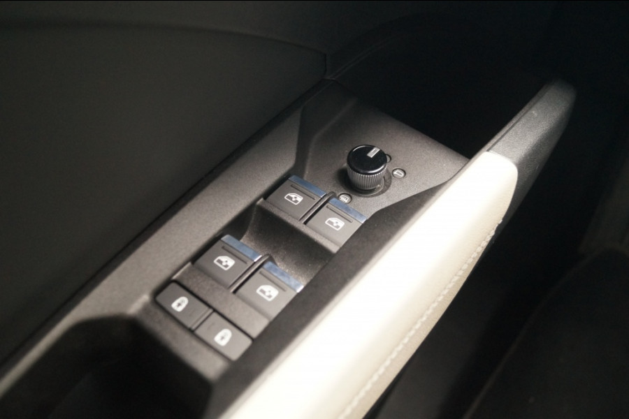 Audi Q4 e-tron 40 Edition 77kWh -LEER-NAVI-ECC-PDC-SOH90%-