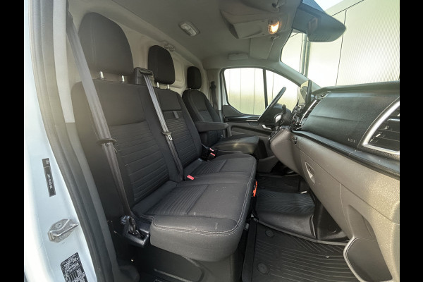 Ford Transit Custom 2.0 TDCI 170 PK / L2H2 / 1e EIG. / AUTOMAAT / TREKHAAK / IMPERIAAL / AIRCO / ADAPTIVE CRUISE / CAMERA
