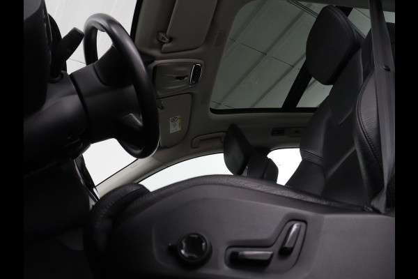 Volvo XC60 2.0 T8 Twin Engine AWD Inscription | Panoramadak | Leder | 360 Camera | Adaptive cruise | Stoelverwarming | Memory | Trekhaak | Carplay | Navigatie | Stuurverwarming | PHEV | Plug In