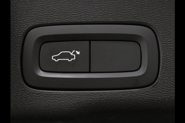 Volvo XC60 2.0 T8 Twin Engine AWD Inscription | Panoramadak | Leder | 360 Camera | Adaptive cruise | Stoelverwarming | Memory | Trekhaak | Carplay | Navigatie | Stuurverwarming | PHEV | Plug In