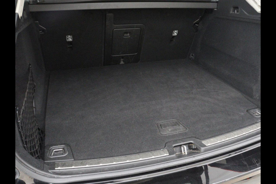 Volvo XC60 2.0 T8 Twin Engine AWD Inscription | Panoramadak | Leder | 360 Camera | Adaptive cruise | Stoelverwarming | Memory | Trekhaak | Carplay | Navigatie | Stuurverwarming | PHEV | Plug In