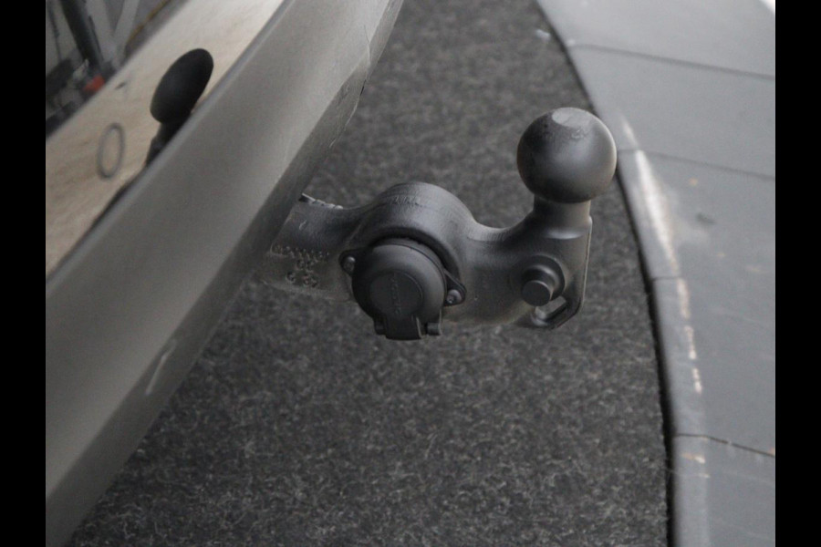 Volvo XC60 2.0 T8 Twin Engine AWD Inscription | Panoramadak | Leder | 360 Camera | Adaptive cruise | Stoelverwarming | Memory | Trekhaak | Carplay | Navigatie | Stuurverwarming | PHEV | Plug In