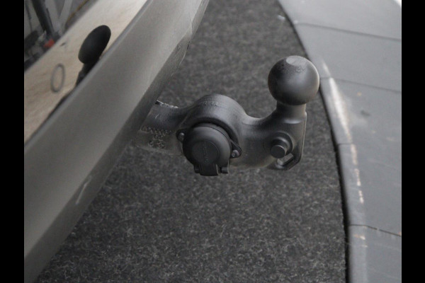 Volvo XC60 2.0 T8 Twin Engine AWD Inscription | Panoramadak | Leder | 360 Camera | Adaptive cruise | Stoelverwarming | Memory | Trekhaak | Carplay | Navigatie | Stuurverwarming | PHEV | Plug In