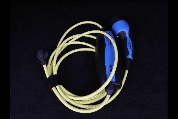 Volvo XC60 2.0 T8 Twin Engine AWD Inscription | Panoramadak | Leder | 360 Camera | Adaptive cruise | Stoelverwarming | Memory | Trekhaak | Carplay | Navigatie | Stuurverwarming | PHEV | Plug In