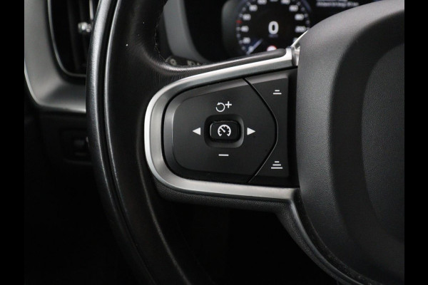 Volvo XC60 2.0 T8 Twin Engine AWD Inscription | Panoramadak | Leder | 360 Camera | Adaptive cruise | Stoelverwarming | Memory | Trekhaak | Carplay | Navigatie | Stuurverwarming | PHEV | Plug In