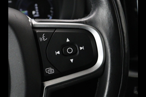 Volvo XC60 2.0 T8 Twin Engine AWD Inscription | Panoramadak | Leder | 360 Camera | Adaptive cruise | Stoelverwarming | Memory | Trekhaak | Carplay | Navigatie | Stuurverwarming | PHEV | Plug In