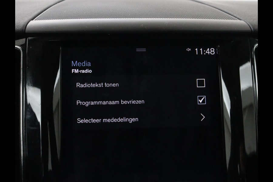 Volvo XC60 2.0 T8 Twin Engine AWD Inscription | Panoramadak | Leder | 360 Camera | Adaptive cruise | Stoelverwarming | Memory | Trekhaak | Carplay | Navigatie | Stuurverwarming | PHEV | Plug In