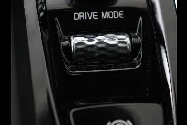 Volvo XC60 2.0 T8 Twin Engine AWD Inscription | Panoramadak | Leder | 360 Camera | Adaptive cruise | Stoelverwarming | Memory | Trekhaak | Carplay | Navigatie | Stuurverwarming | PHEV | Plug In