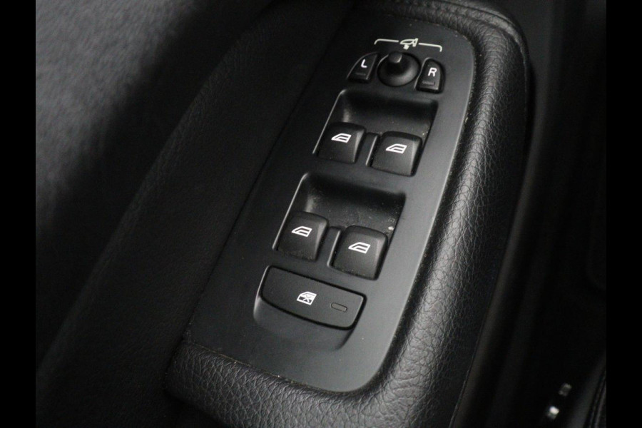 Volvo XC60 2.0 T8 Twin Engine AWD Inscription | Panoramadak | Leder | 360 Camera | Adaptive cruise | Stoelverwarming | Memory | Trekhaak | Carplay | Navigatie | Stuurverwarming | PHEV | Plug In