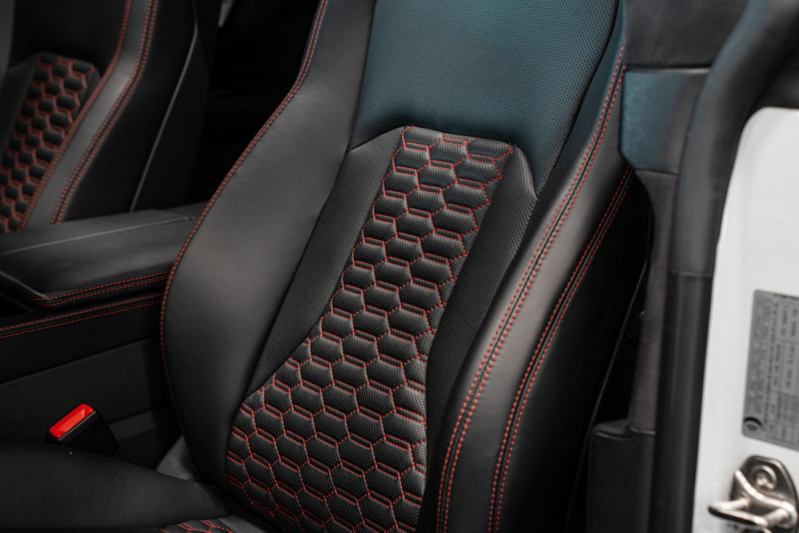 Lamborghini Urus 4.0 V8 *Novitec / B&O Advanced / Panorama / Stoelventilatie + massage / HUD*