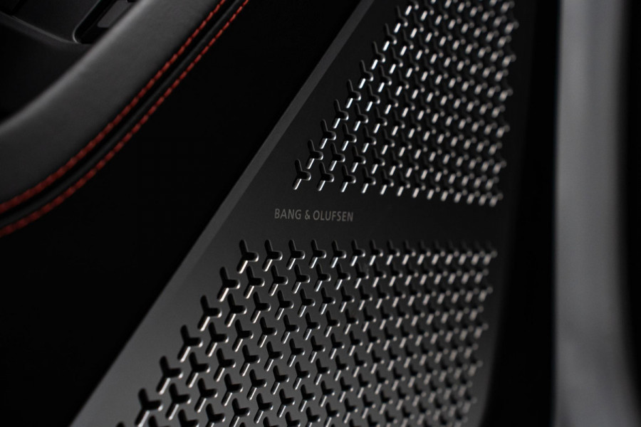 Lamborghini Urus 4.0 V8 *Novitec / B&O Advanced / Panorama / Stoelventilatie + massage / HUD*