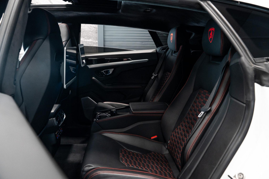 Lamborghini Urus 4.0 V8 *Novitec / B&O Advanced / Panorama / Stoelventilatie + massage / HUD*