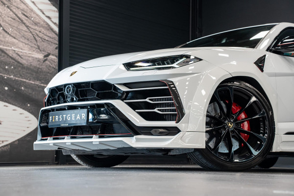 Lamborghini Urus 4.0 V8 *Novitec / B&O Advanced / Panorama / Stoelventilatie + massage / HUD*