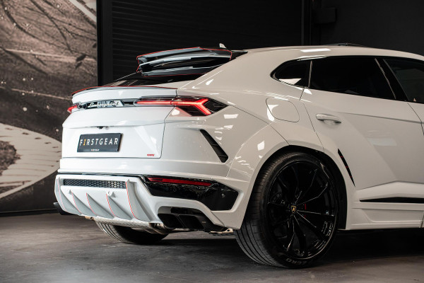 Lamborghini Urus 4.0 V8 *Novitec / B&O Advanced / Panorama / Stoelventilatie + massage / HUD*