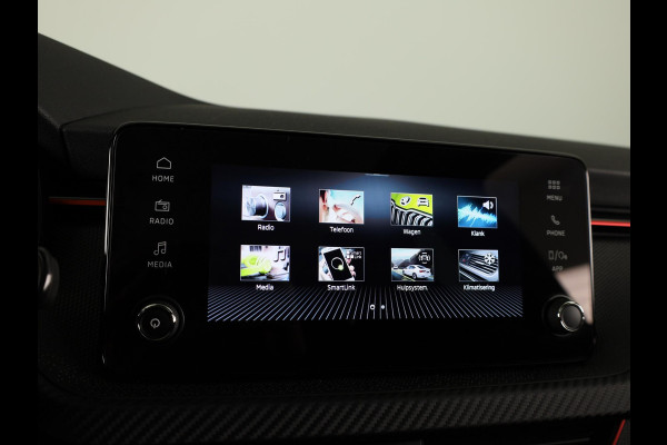 Škoda Kamiq 1.0 TSI Monte Carlo 115 pk | Verlengde garantie | Navigatie via App | Panoramadak | Parkeersensoren | Achteruitrijcamera | Stoelverwarming |