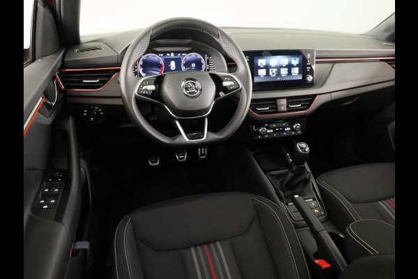 Škoda Kamiq 1.0 TSI Monte Carlo 115 pk | Verlengde garantie | Navigatie via App | Panoramadak | Parkeersensoren | Achteruitrijcamera | Stoelverwarming |