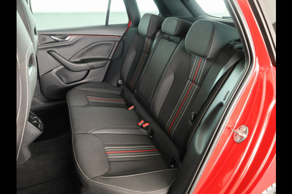 Škoda Kamiq 1.0 TSI Monte Carlo 115 pk | Verlengde garantie | Navigatie via App | Panoramadak | Parkeersensoren | Achteruitrijcamera | Stoelverwarming |