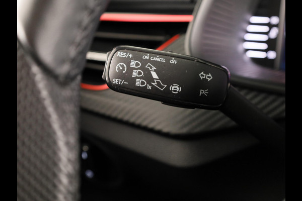 Škoda Kamiq 1.0 TSI Monte Carlo 115 pk | Verlengde garantie | Navigatie via App | Panoramadak | Parkeersensoren | Achteruitrijcamera | Stoelverwarming |