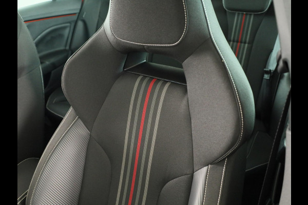 Škoda Kamiq 1.0 TSI Monte Carlo 115 pk | Verlengde garantie | Navigatie via App | Panoramadak | Parkeersensoren | Achteruitrijcamera | Stoelverwarming |