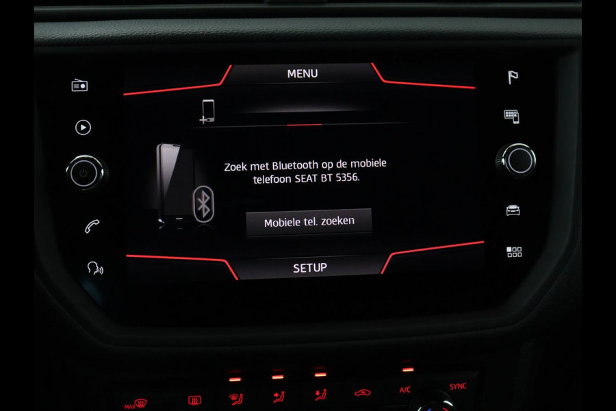 Seat Arona 1.5 TSI EVO FR Intens | Stoelverwarming | Leder/Alcantara | Full LED | Adaptive cruise | Camera | Dodehoek detectie | Carplay | Navigatie | Climate control | Park Assist | Keyless