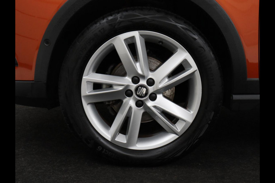 Seat Arona 1.5 TSI EVO FR Intens | Stoelverwarming | Leder/Alcantara | Full LED | Adaptive cruise | Camera | Dodehoek detectie | Carplay | Navigatie | Climate control | Park Assist | Keyless