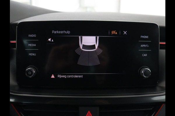 Škoda SCALA 1.0 TSI Sport | Automaat | Trekhaak | Carplay | 17'' | Sportstoelen | Full LED | Parkeerhulp | Climate control | Cruise control | Bluetooth