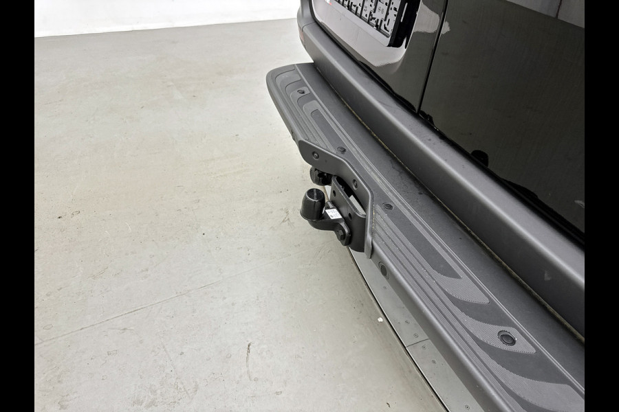 Mercedes-Benz Sprinter 317 1.9 CDI L2H2 Select Navigatie Trekhaak 3500kg Parkeerpakket Betimmering Stoelverwarming