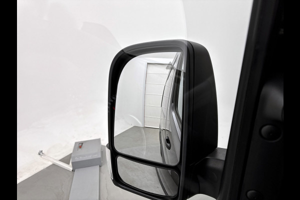 Mercedes-Benz Sprinter 317 1.9 CDI L2H2 Select Navigatie Trekhaak 3500kg Parkeerpakket Betimmering Stoelverwarming