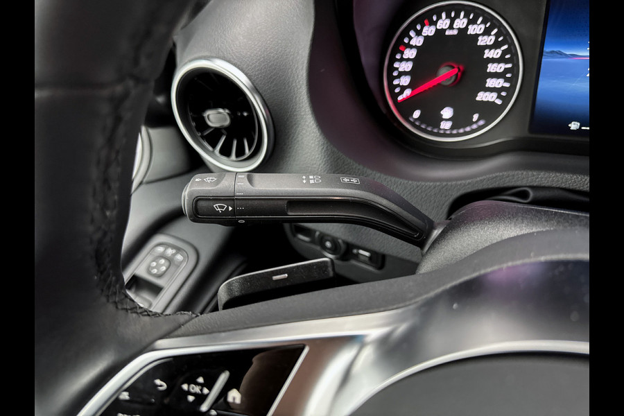 Mercedes-Benz Sprinter 317 1.9 CDI L2H2 Select Navigatie Trekhaak 3500kg Parkeerpakket Betimmering Stoelverwarming