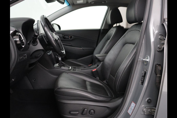 Hyundai Kona 1.6 GDI HEV Premium Sky | Schuifdak | Leder | Stoelventilatie | Adaptive cruise | Trekhaak | Head-Up | Carplay | Camera | Achterbankverwarming | Navigatie | Keyless | Climate control