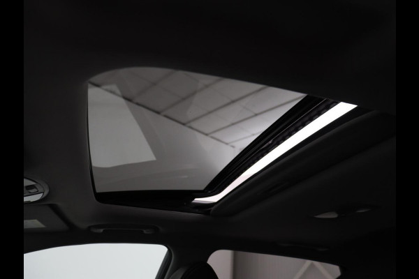 Hyundai Kona 1.6 GDI HEV Premium Sky | Schuifdak | Leder | Stoelventilatie | Adaptive cruise | Trekhaak | Head-Up | Carplay | Camera | Achterbankverwarming | Navigatie | Keyless | Climate control