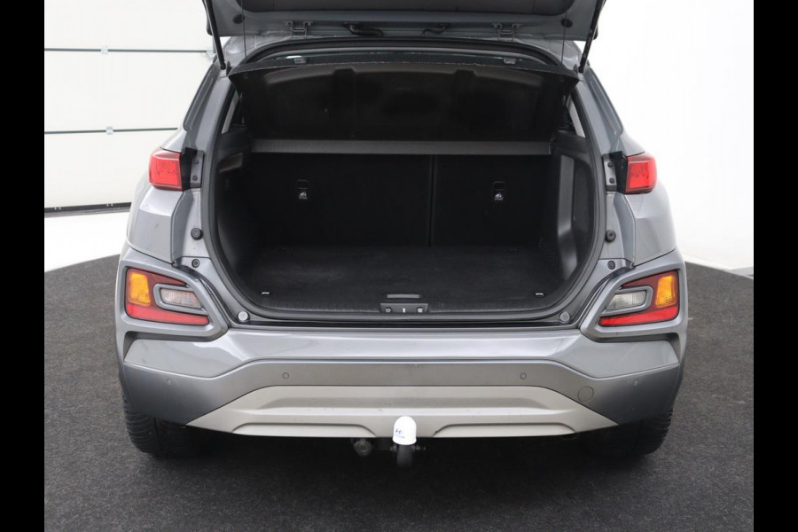 Hyundai Kona 1.6 GDI HEV Premium Sky | Schuifdak | Leder | Stoelventilatie | Adaptive cruise | Trekhaak | Head-Up | Carplay | Camera | Achterbankverwarming | Navigatie | Keyless | Climate control