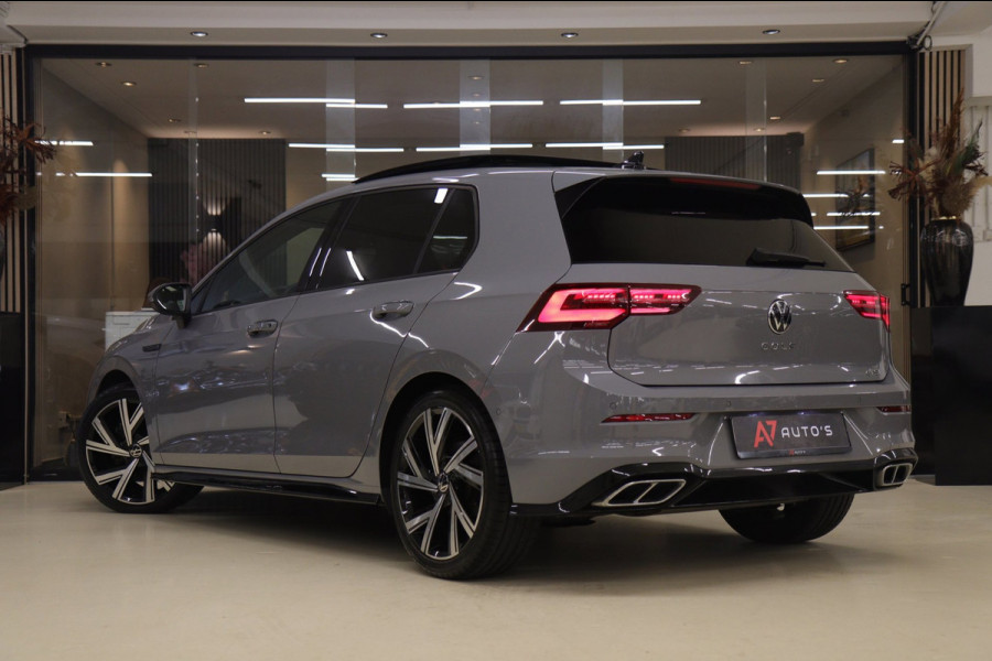 Volkswagen Golf 1.5 eTSI R-Line Pano/HUD/H&K/CAM/BLINDESPOT/BOMVOL