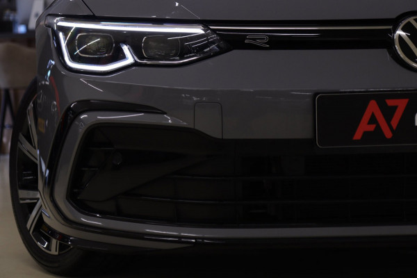 Volkswagen Golf 1.5 eTSI R-Line Pano/HUD/H&K/CAM/BLINDESPOT/BOMVOL