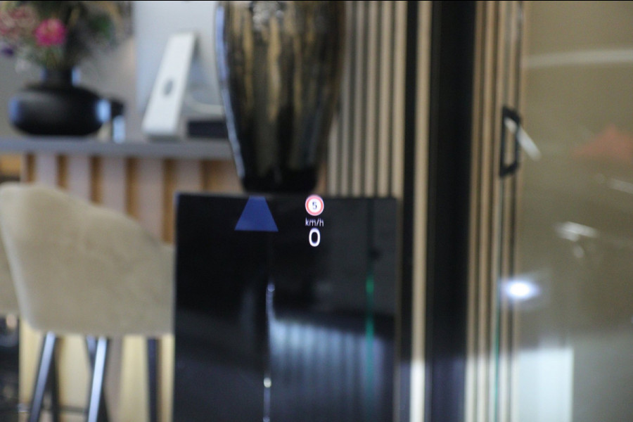 Volkswagen Golf 1.5 eTSI R-Line Pano/HUD/H&K/CAM/BLINDESPOT/BOMVOL