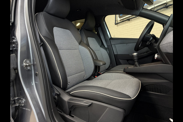 Renault Clio 1.0 TCe 90 GPF Techno | Groot Navi | 360 | 17" | Stoel & Stuurverwarming | Carplay | Dealer onderhouden!